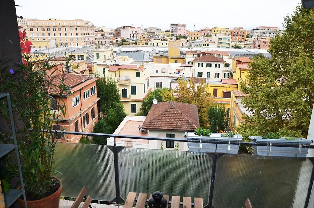 Maurice Penthouse Villa Rome 0*,  Italy